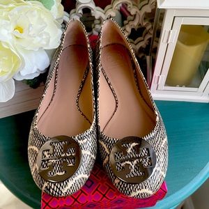 Authentic Tory Burch Flats.